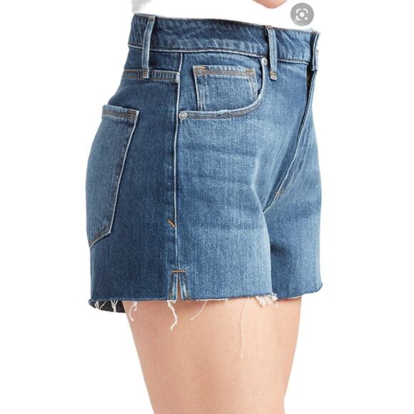 GOOD AMERICAN Cut Off Flat Tummy Tech Raw Hem Shorts - Picture 2 of 11